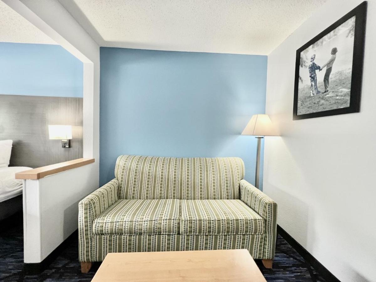 Americinn By Wyndham Quincy Exterior photo